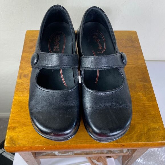 Klogs Shoes - Klogs 7.5 Mary jane black Comfort with velcro strap